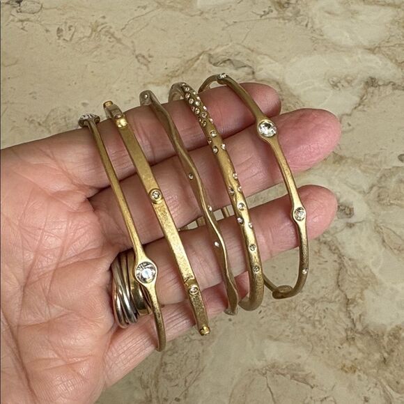 Lia Sophia Bangles Set - 5 Brushed Gold-tone & Crystals Bracelets - Picture 4 of 10